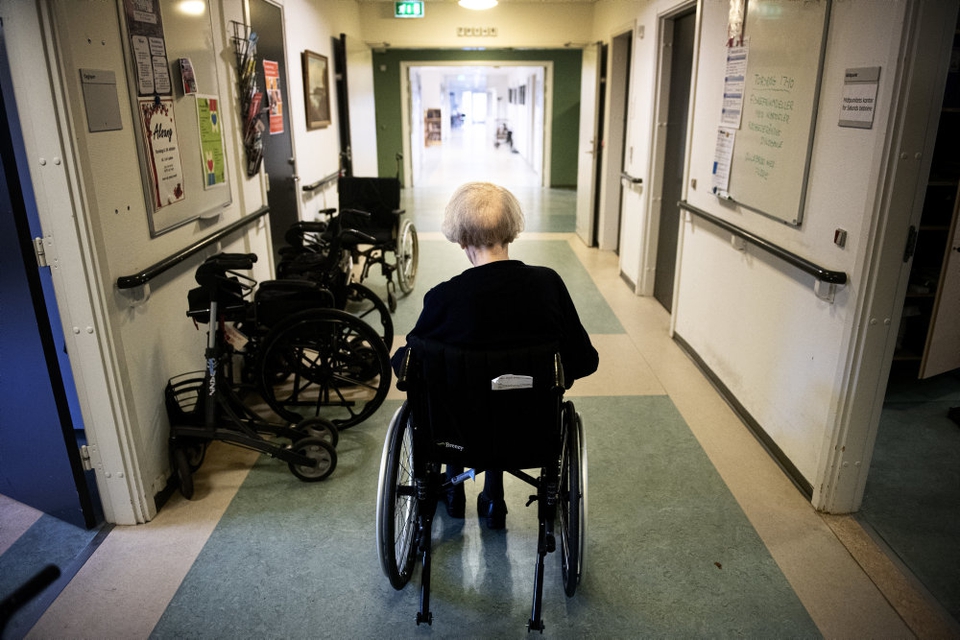 Seks plejehjem rundt om i landet bliver underlagt besøgsforbud, fordi der er konstateret et coronaudbrud blandt enten beboere eller ansatte. Derudover har flere kommuner besøgsrestriktioner på alle plejehjem, fordi smittetallet i kommunen generelt er højt. (Arkivfoto).
