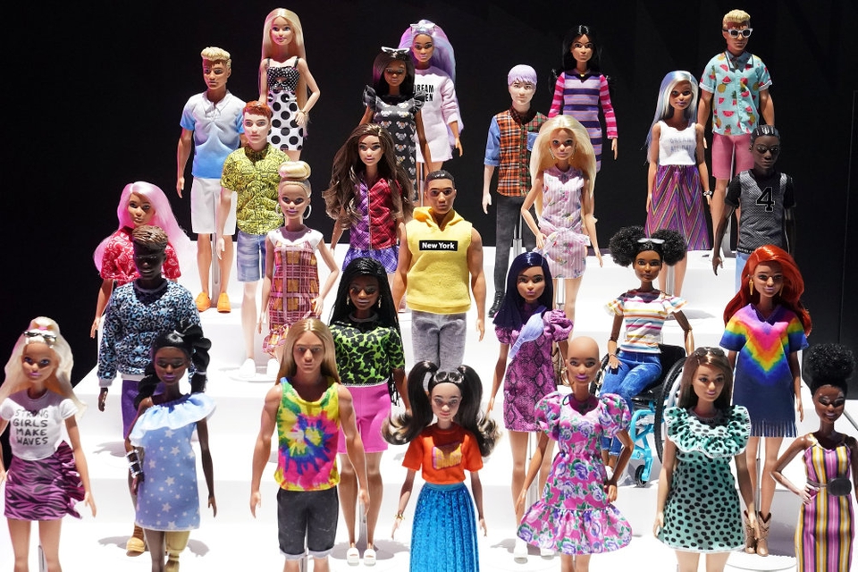 Mattels salg af Barbie-dukker viste tilbagegang i første kvartal, da mange legetøjsbutikker var lukket på grund af virusudbruddet. (Arkivfoto)
