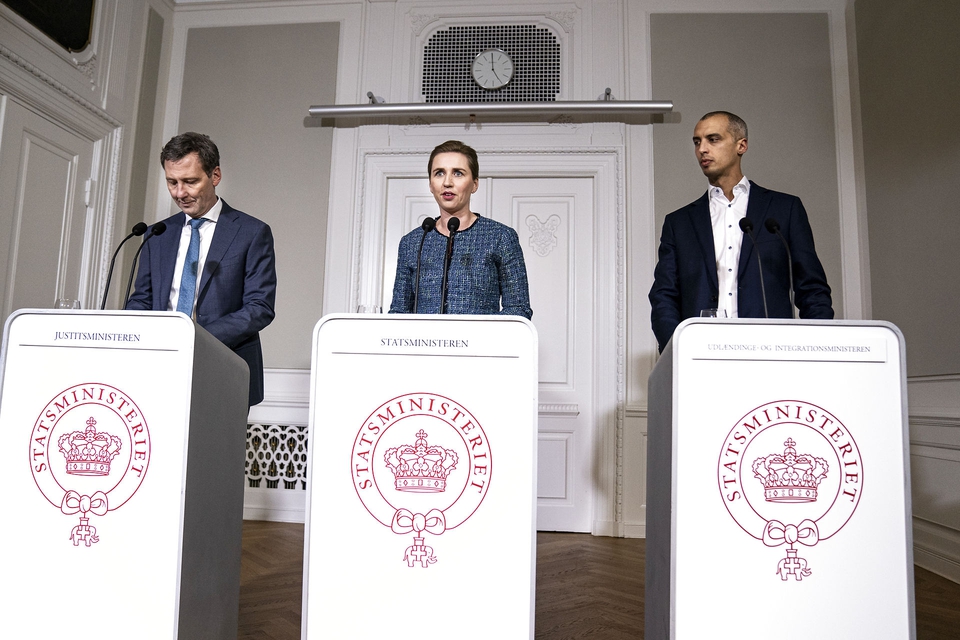 Statsminister Mette Frederiksen, justitsminister Nick Hækkerup og udlændinge- og integrationsminister Mattias Tesfaye holder pressemøde i Statsministeriet om stramninger i forhold til fremmedkrigere, torsdag den 16. januar 2020. (Foto: Niels Christian Vilmann/Ritzau Scanpix)
