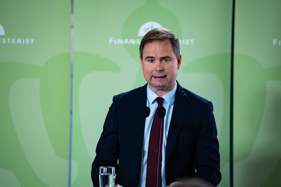 Finansminister Nicolai Wammens (S) præsentation af regeringens finanslovsforslag lover ikke godt for Danmarks økonomi, mener blå partier.