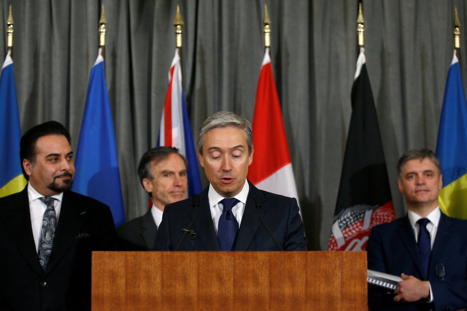 Verdens øjne hviler på Iran, sagde Canadas udenrigsminister Francois-Philippe Champagne på et pressemøde torsdag. Sammen med fire andre lande kræver Canada nu, at Iran kompenserer pårørende efter nedskydning af fly uden for Teheran.