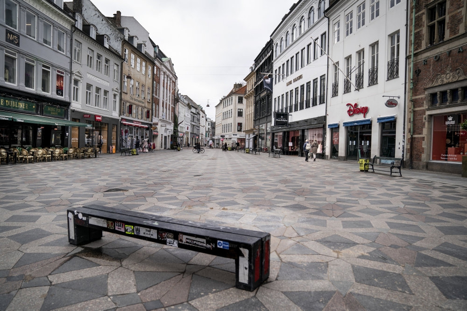 Et fald i det danske privatforbrug har i første kvartal været med til at give et fald i den danske økonomi. (Arkivfoto)