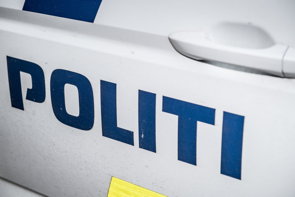Politiet havde tidligere afspærret Vodroffs Tværgade og er i gang med at finde ud af, hvad der er sket. (Arkivfoto).