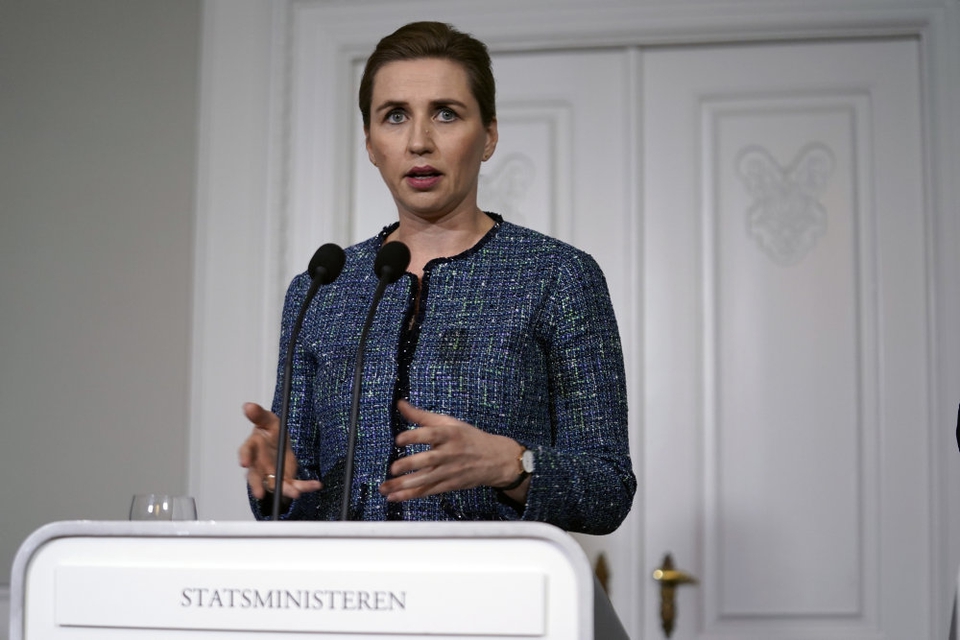 Statsminister Mette Frederiksen holder pressemøde om stramninger for fremmedkrigere i Statsministeriet.