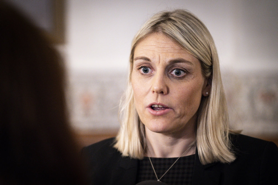 Forsvarsminister Trine Bramsen (S) har sendt et rejsehold til Hjørring for at undersøge hullerne i kontrollen med indløb i Forsvarsministeriets Ejendomsstyrelse. (arkivfoto).