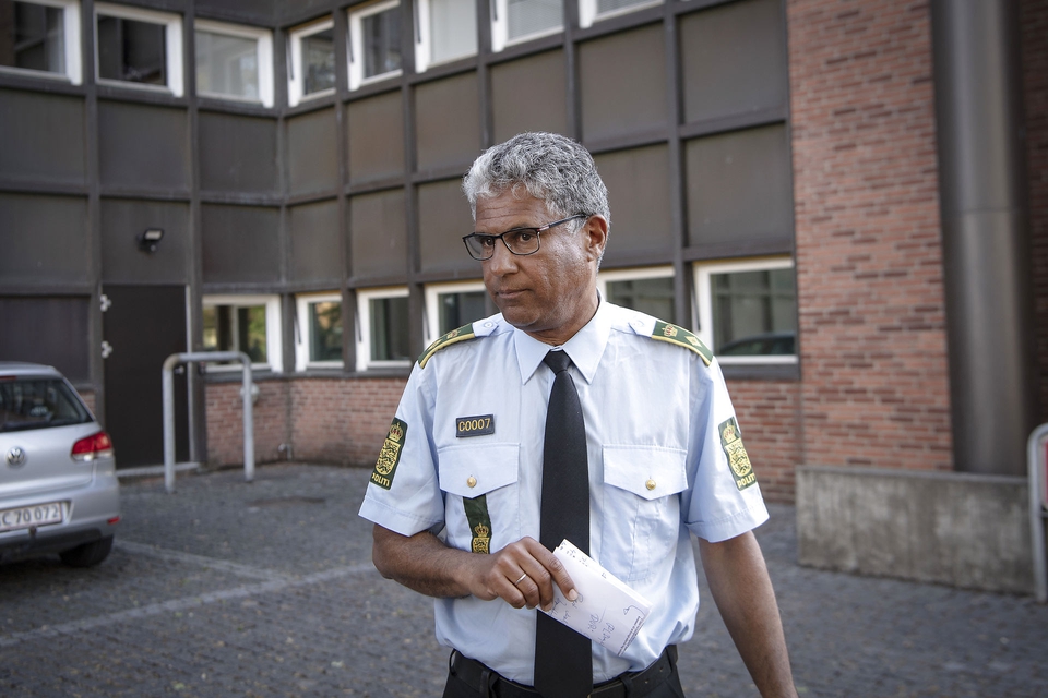Østjyllands Politis chefpolitiinspektør Klaus Arboe Rasmussen afholder doorstep om skudepisode i Gellerupparken, foran politigården i Aarhus fredag den 5. juni 2020. (Foto: Bo Amstrup/Ritzau Scanpix)