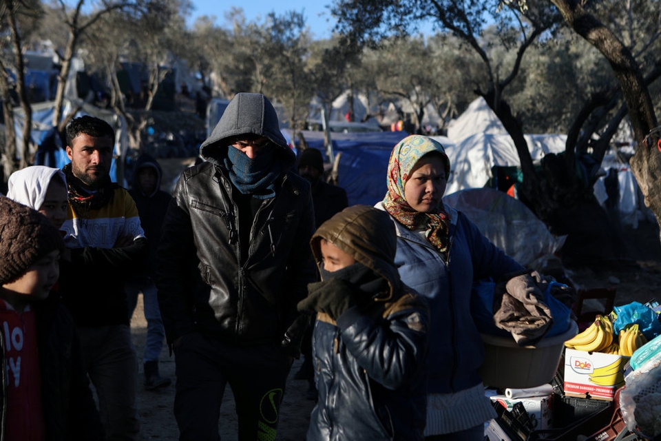 Flygtninge og migranter i Moria-lejren på Lesbos. I Moria er der over 19.000 asylansøgere, men kun kapacitet til at tage imod 2840.