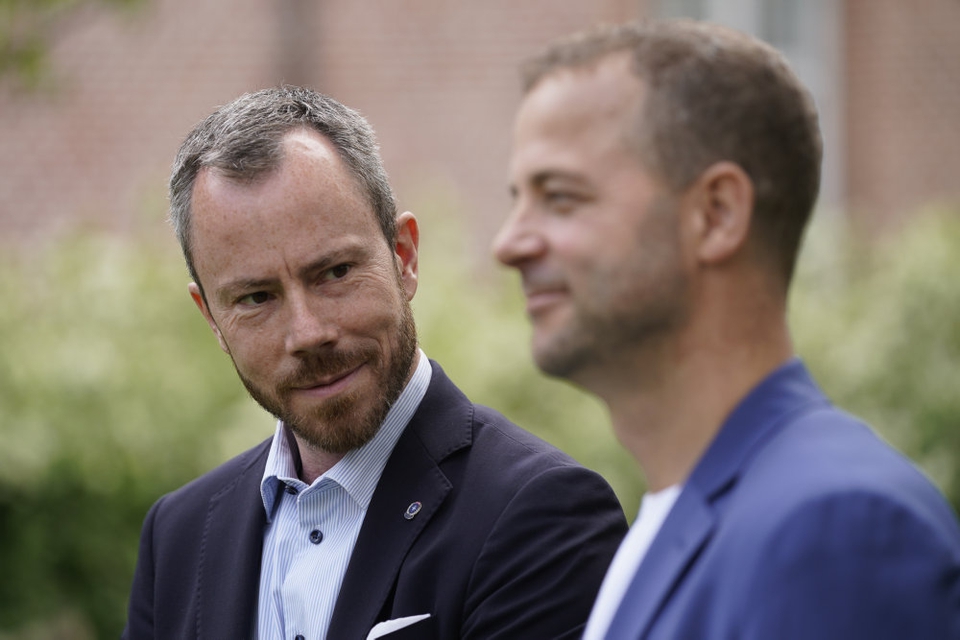 Venstres formand Jakob Ellemann-Jensen og De Radikales leder Morten Østergaard er enige om, at der bør gennemføres en grøn skattereform med en CO2-afgift.