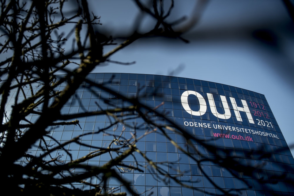 Odense Universitetshospital begrænser adgangen for pårørende på grund af den seneste tids smittespredning i Odense. (Arkivfoto)
