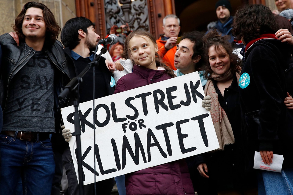 Den 17-årige svenske klimaaktivist Greta Thunberg har fået mange unge til at strejke i klimaets navn. Nogle børn i USA har taget deres klimakamp et skridt videre. (Foto: Stefan Wermuth/AFP/Ritzau Scanpix)