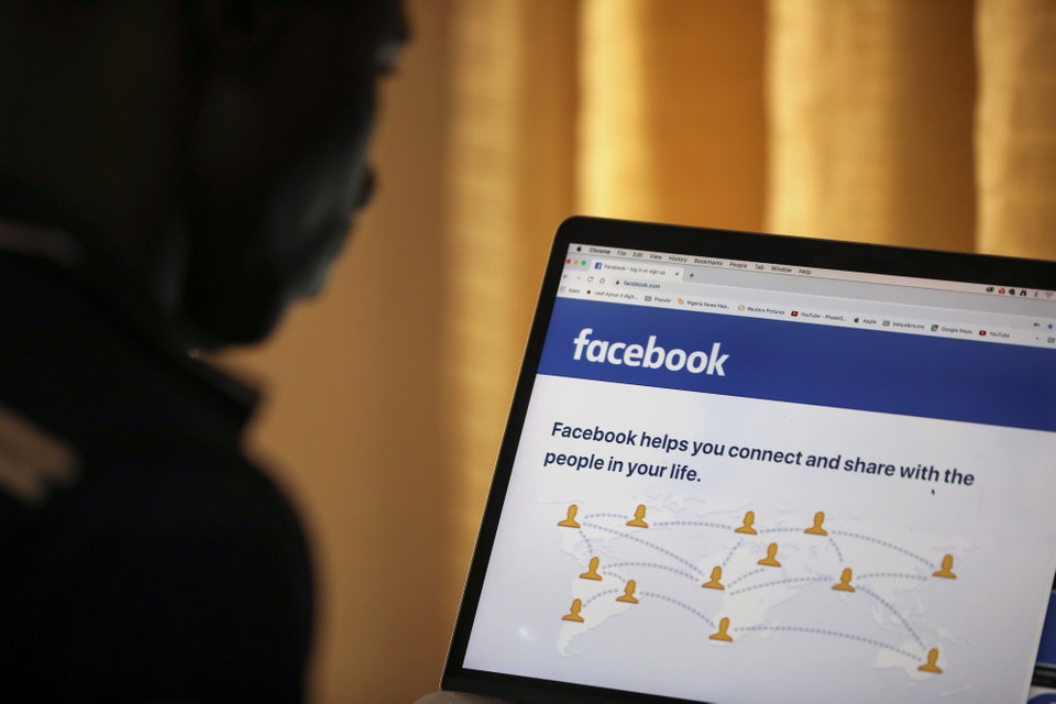 Flere selskaber vil droppe reklamer på Facebook i juli, fordi de mener, at det sociale medie ikke gør nok for at regulere hadsk indhold (Arkivfoto).
