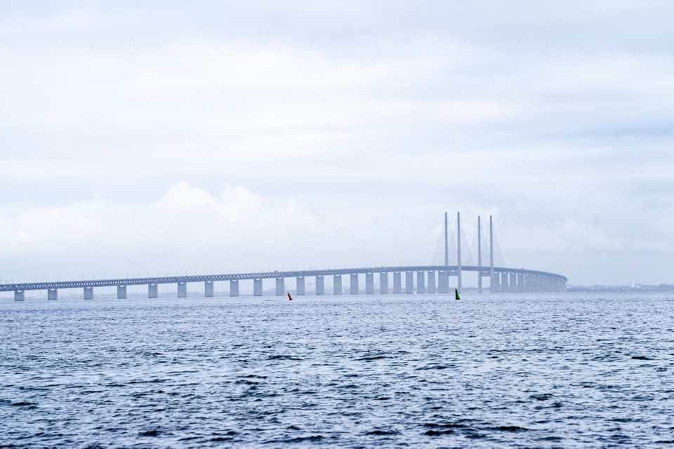 Politiske partier vil se på, om man kan forhindre en massiv spildevandsudledning i Øresund. (Arkivfoto)