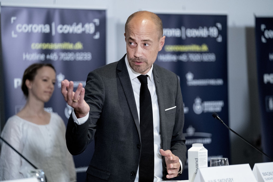 - Jo flere danskere, der downloader "smitte|stop", jo mere kan appen hjælpe os alle til at bremse smittekæder, siger sundhedsminister Magnus Heunicke (S) i en pressemeddelelse, efter at et flertal i Folketinget er blevet enige om en aftale om en smitteopsporingsapp. (Arkivfoto)
