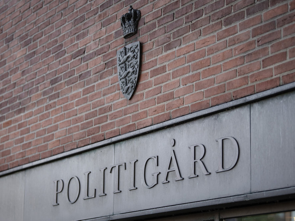 Østjyllands Politi vil gerne tale med vidner, der har overværet et overfald i et vejkryds i Viby kort efter midnat torsdag. (Arkivfoto)