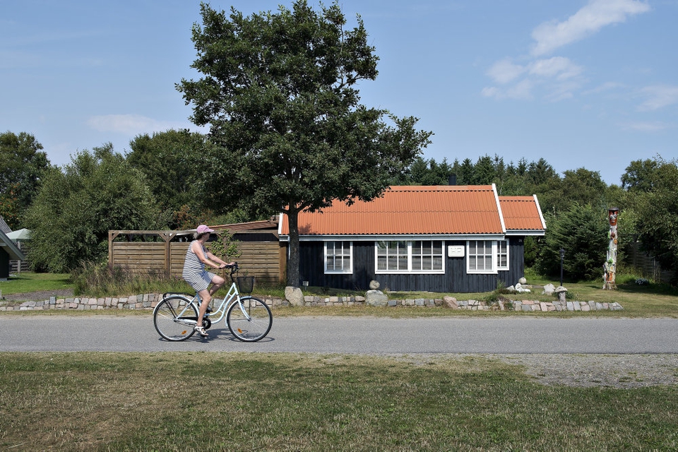 Regeringen lemper nogle regler for at imødekomme særligt turister, der skal i danske sommerhuse. (Arkivfoto)