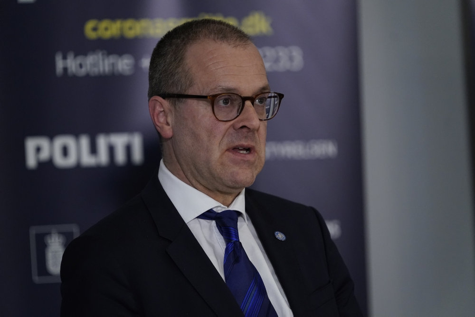 Direktøren for WHO i Europa, Hans Kluge, siger, at Europa kan bekæmpe coronapandemien uden en fuld nedlukning.